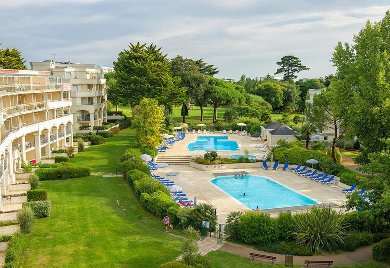 Appartement Dans Residence Avec Piscine Pour 6 ポミシェ エクステリア 写真